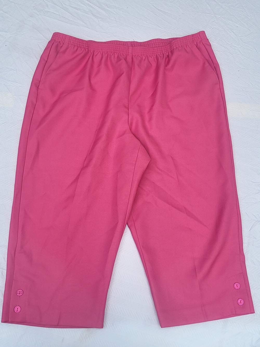 Alfred Dunner Bright Pink Capri Pants